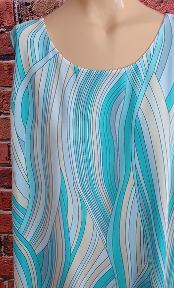 PRICE DROP!! DRAPERS AND DAMON'S 2PC - Picture 2 of 14